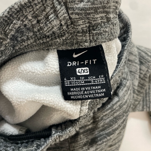 4t xs - Picture 3 of 3